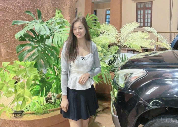 Tuyết Hoàng